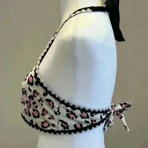 ✨Gianni Bini Leopard print swim halter top with black trim size large - Picture 2 of 6